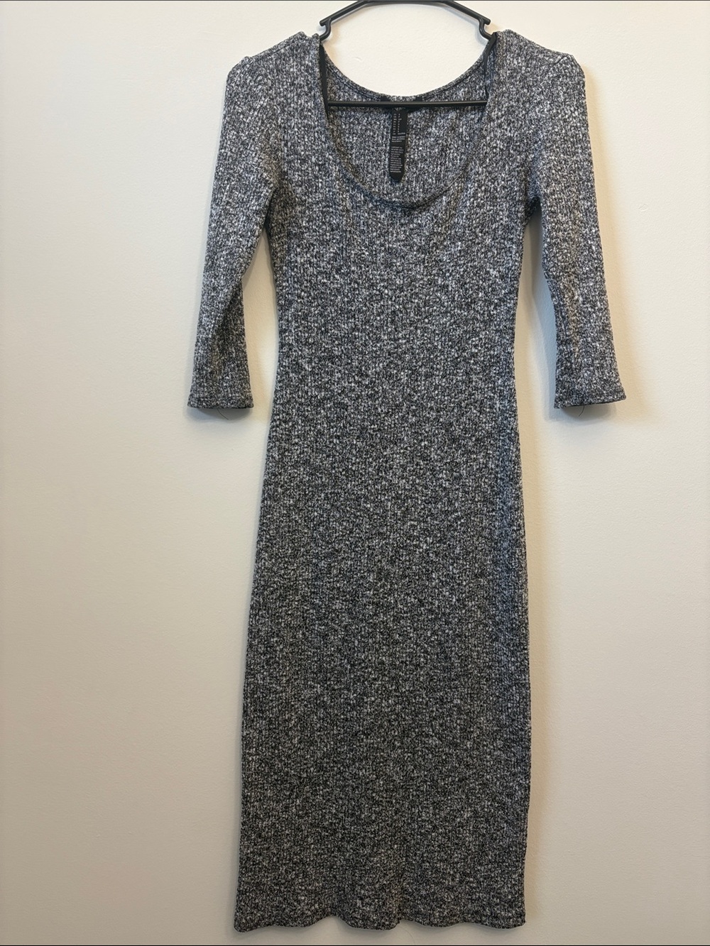Forever 21 Heathered Gray Scoop Neck Ribbed Midi Sweater Dress